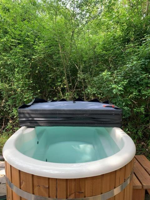 South Barrow Dgg Woodland Escape酒店 外观 照片